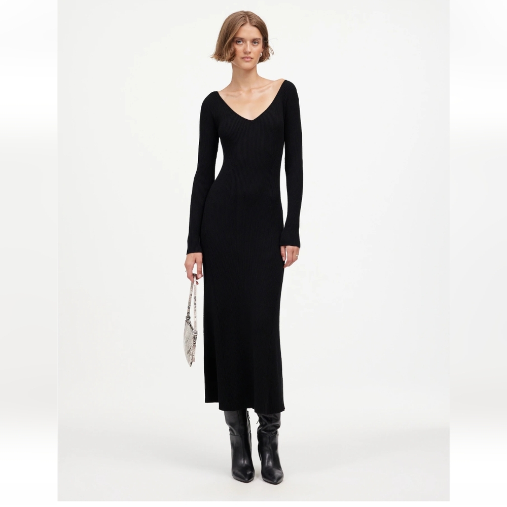 The Signature Knit V-Neck Midi Dress